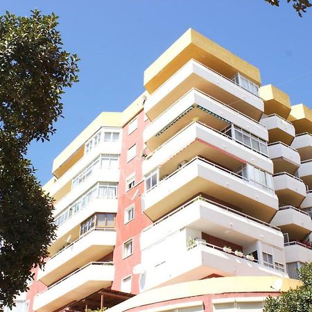 R&E Apartments 托雷莫利诺斯 外观 照片