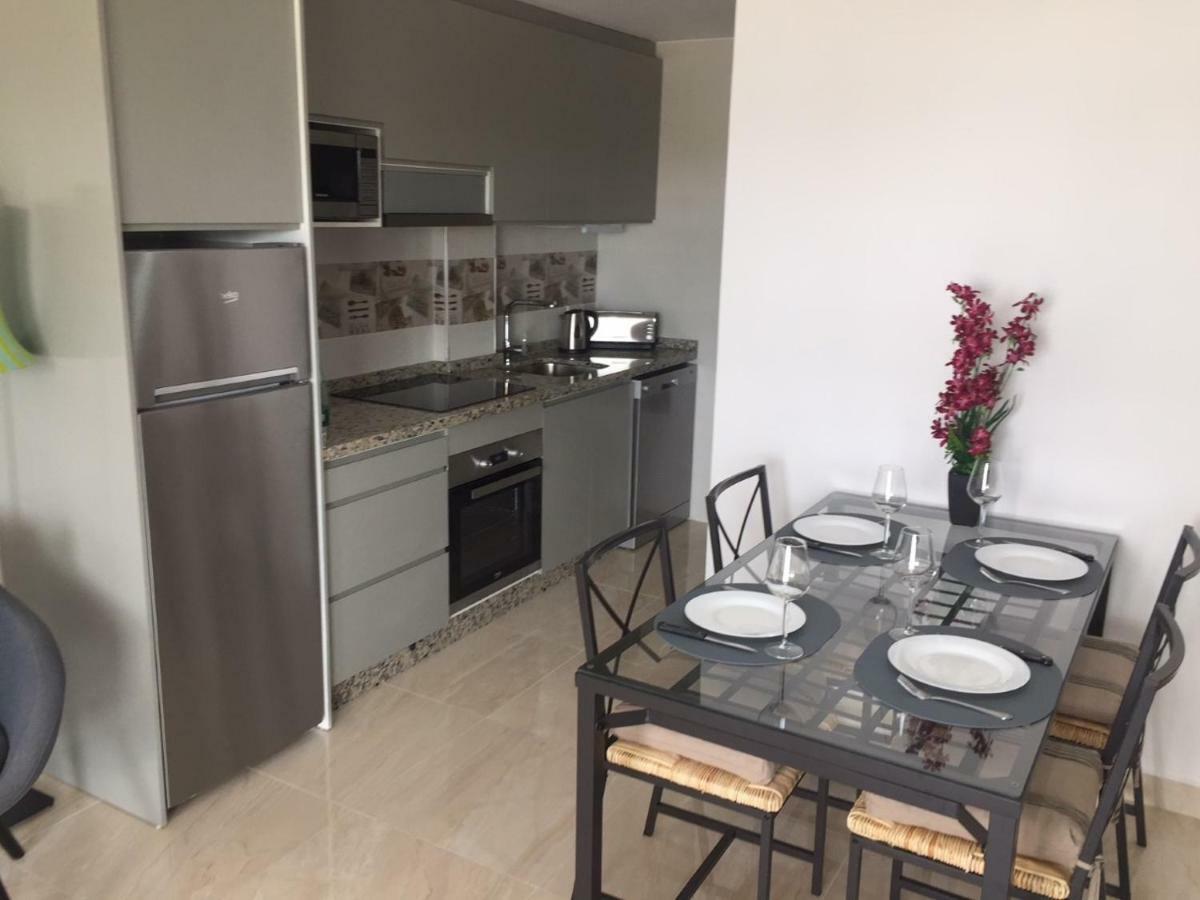 R&E Apartments 托雷莫利诺斯 外观 照片