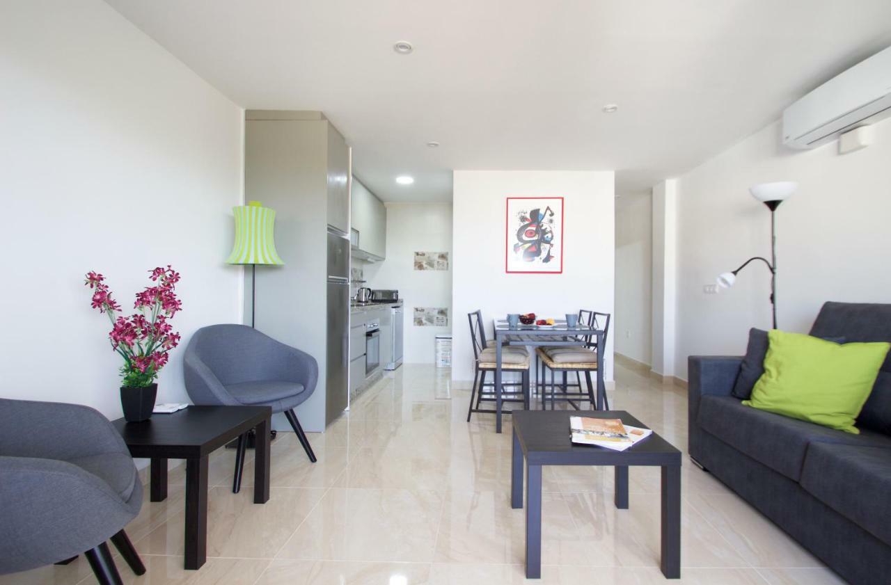 R&E Apartments 托雷莫利诺斯 外观 照片